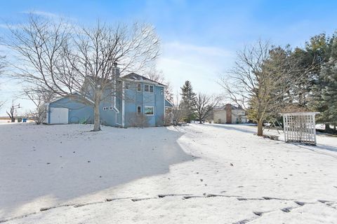 Tiny photo for 716 Surrey Lane, Sleepy Hollow, IL 60118 (MLS # 12515742)