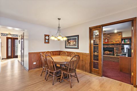 Tiny photo for 716 Surrey Lane, Sleepy Hollow, IL 60118 (MLS # 12515742)