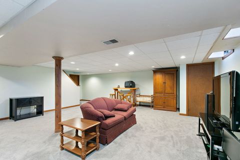 Tiny photo for 716 Surrey Lane, Sleepy Hollow, IL 60118 (MLS # 12515742)