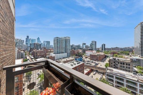 Tiny photo for 849 N Franklin Street #1121, Chicago, IL 60610 (MLS # 12674931)