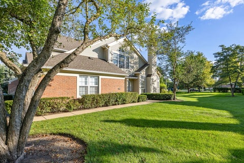 Tiny photo for 460 Mayflower Lane #4, Bartlett, IL 60103 (MLS # 12735979)