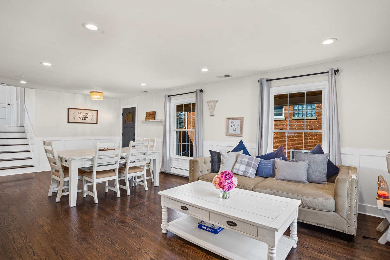 216 E Fremont Avenue