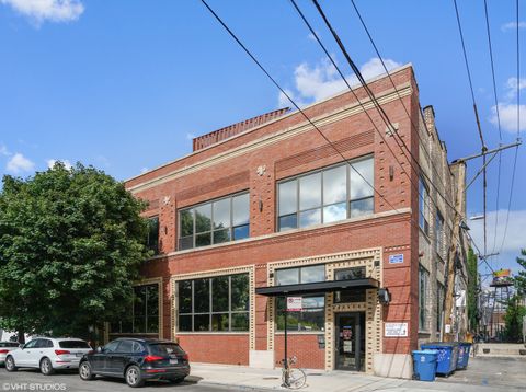 413 N Carpenter Street 2D Chicago IL 60642