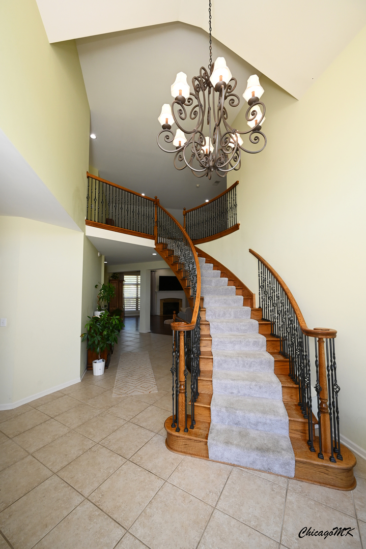328 ERIE Circle