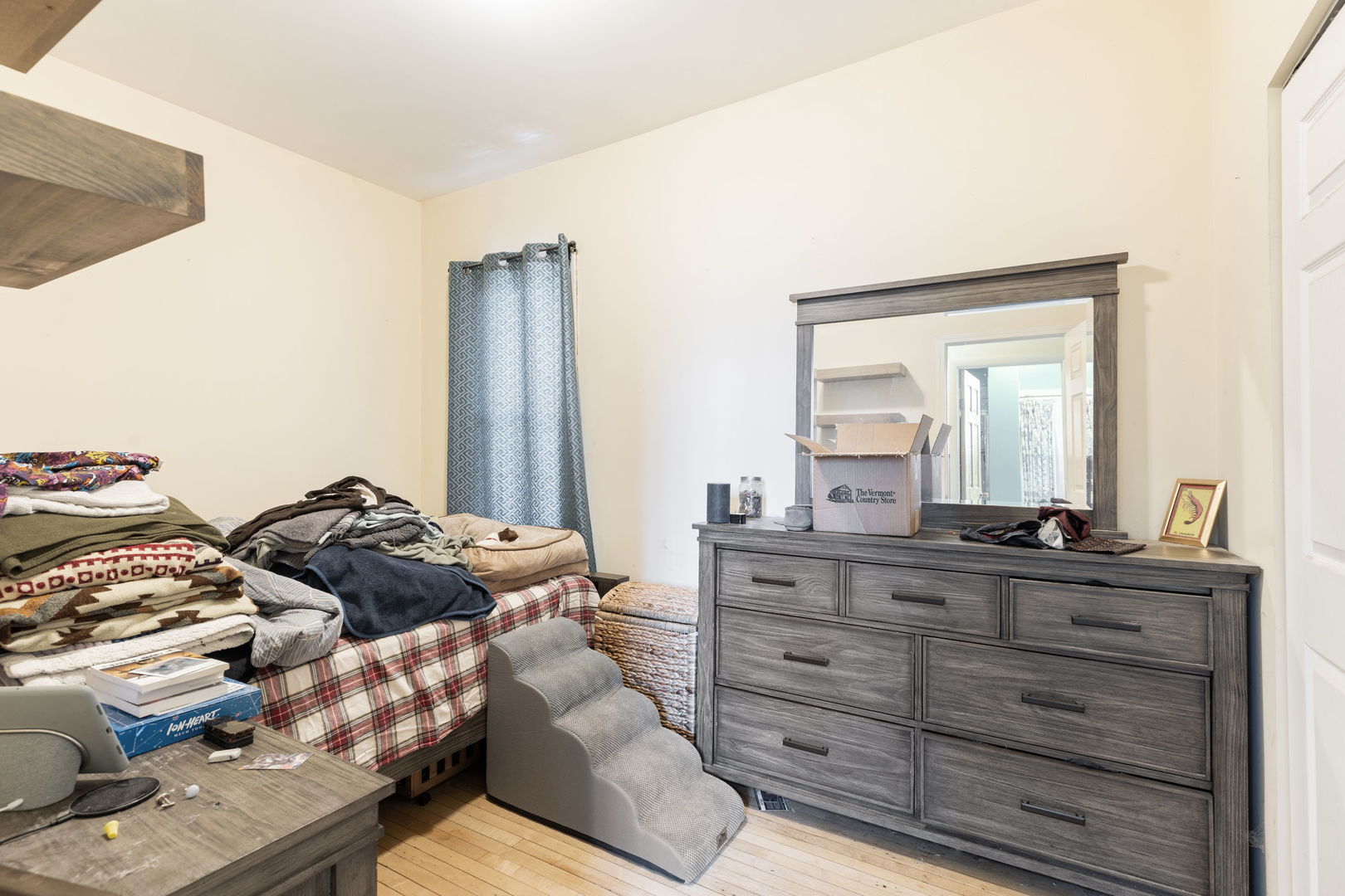 2419 W Augusta Boulevard