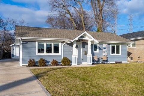 926 S Golf Cul De Sac Street Des Plaines IL 60016