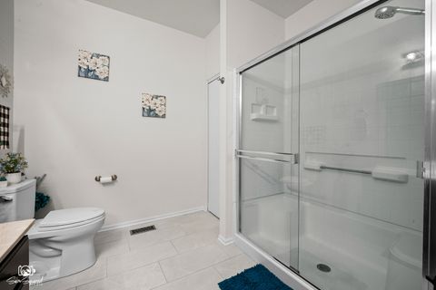 Tiny photo for 15958 Buckner Pond Way, Crest Hill, IL 60403 (MLS # 12588280)