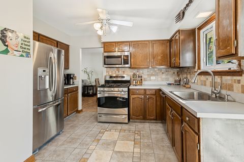 Tiny photo for 104 Croftwood Court, Rolling Meadows, IL 60008 (MLS # 12487653)