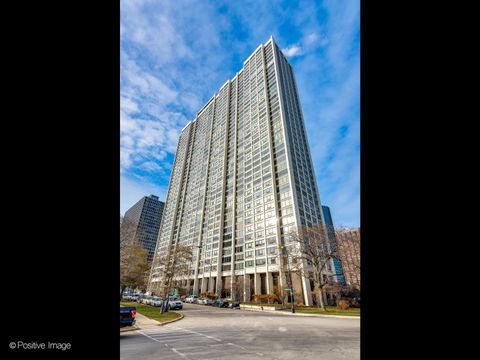 2800 N Lake Shore Drive 801 Chicago IL 60657