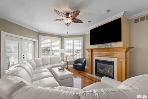 Tiny photo for 126 9TH Street, Hampton, IL 61256 (MLS # QC4266536)