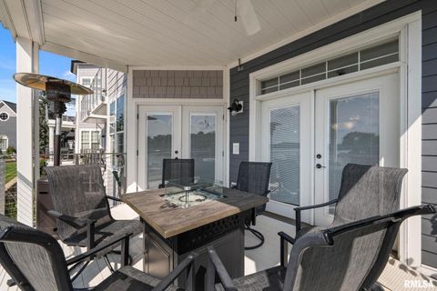 Tiny photo for 126 9TH Street, Hampton, IL 61256 (MLS # QC4266536)