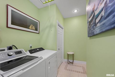 Tiny photo for 126 9TH Street, Hampton, IL 61256 (MLS # QC4266536)