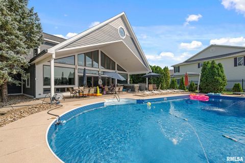 Tiny photo for 126 9TH Street, Hampton, IL 61256 (MLS # QC4266536)