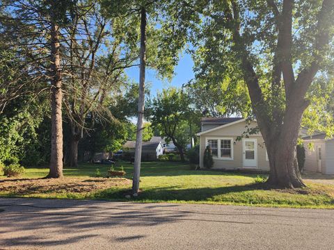 Tiny photo for 905 Buena Vista Drive, Round Lake Beach, IL 60073 (MLS # 12448406)