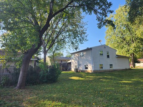 Tiny photo for 905 Buena Vista Drive, Round Lake Beach, IL 60073 (MLS # 12448406)