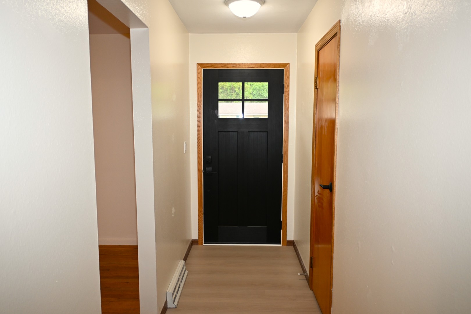 49 E 6th Street