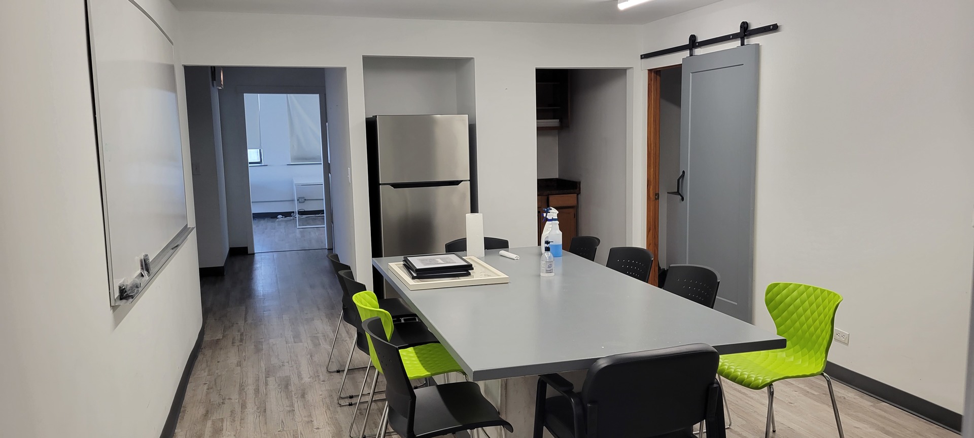 4749 N Kedzie Avenue 2