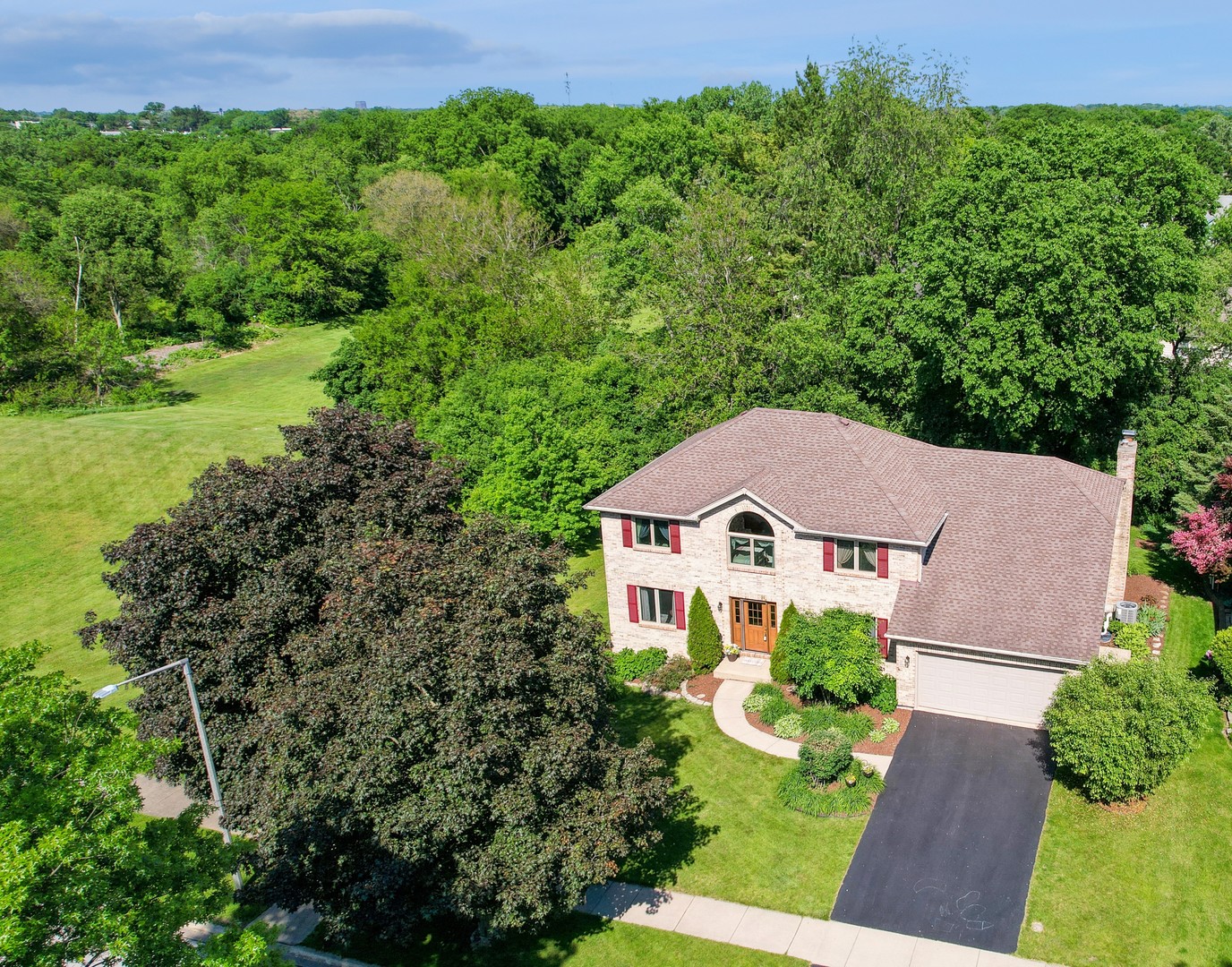 5S435 Arlington Avenue