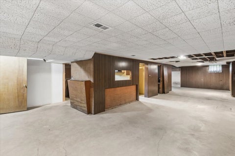Tiny photo for 719 W Dresser Drive, Mount Prospect, IL 60056 (MLS # 12631151)
