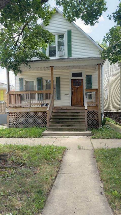 Photo of 629 E 88th Place, Chicago, IL 60619 (MLS # 12714486)