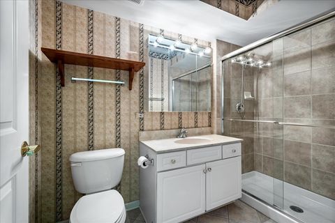 Tiny photo for 7071 W Touhy Avenue #403, Niles, IL 60714 (MLS # 12582167)