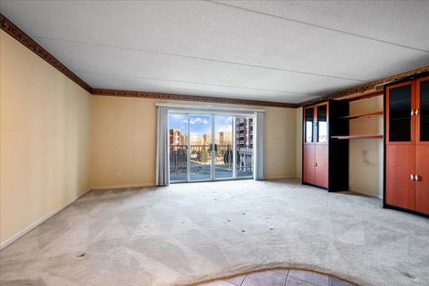 Tiny photo for 7071 W Touhy Avenue #403, Niles, IL 60714 (MLS # 12582167)