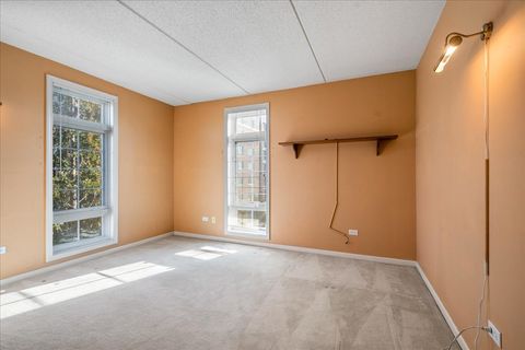 Tiny photo for 7071 W Touhy Avenue #403, Niles, IL 60714 (MLS # 12582167)