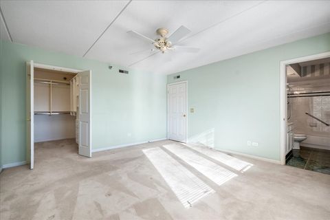 Tiny photo for 7071 W Touhy Avenue #403, Niles, IL 60714 (MLS # 12582167)