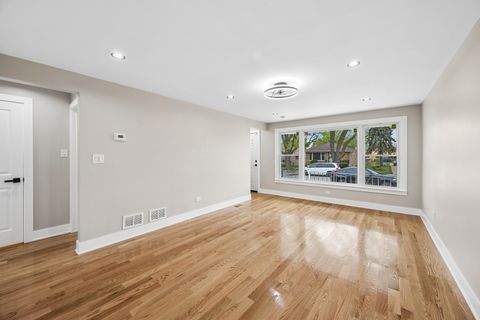 Tiny photo for 12621 S Wood Street, Calumet Park, IL 60827 (MLS # 12635448)