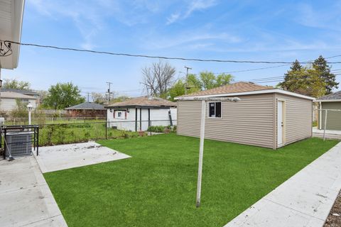 Tiny photo for 12621 S Wood Street, Calumet Park, IL 60827 (MLS # 12635448)