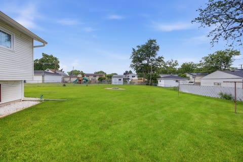 Tiny photo for 170 E ALTGELD Avenue, Glendale Heights, IL 60139 (MLS # 12690385)