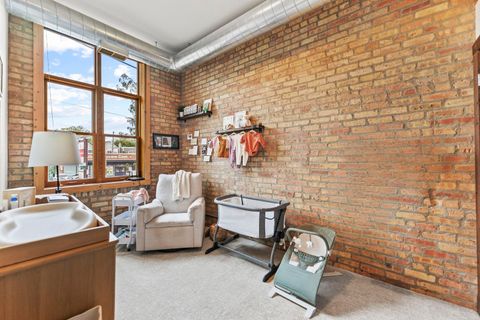 Tiny photo for 3133 N LAKEWOOD Avenue #2E, Chicago, IL 60657 (MLS # 12501126)