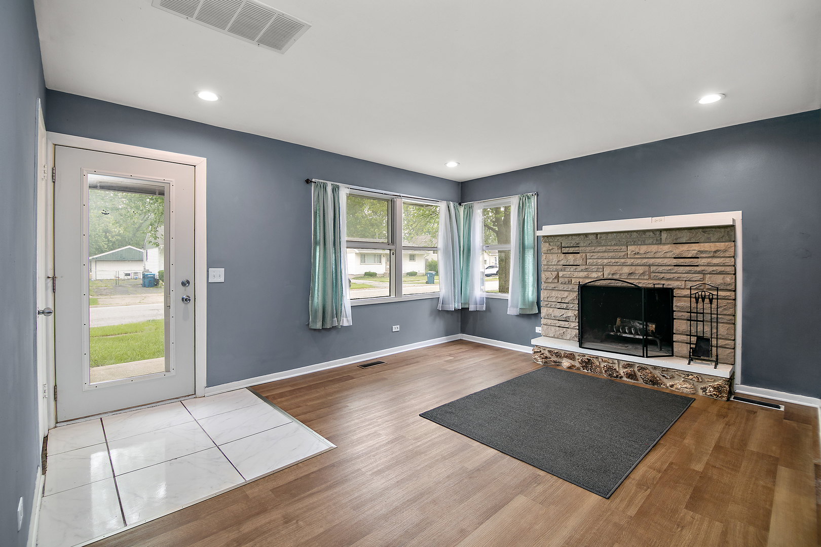313 Dorsetshire Drive