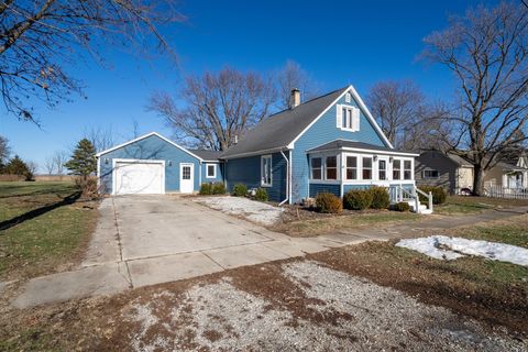 Tiny photo for 505 W North Street, Stanford, IL 61774 (MLS # 12535949)