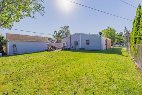 Tiny photo for 1966 Laura Lane, Des Plaines, IL 60018 (MLS # 12480831)