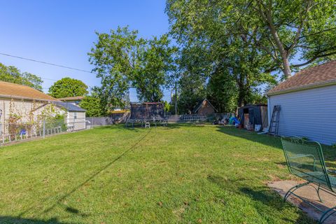 Tiny photo for 1966 Laura Lane, Des Plaines, IL 60018 (MLS # 12480831)