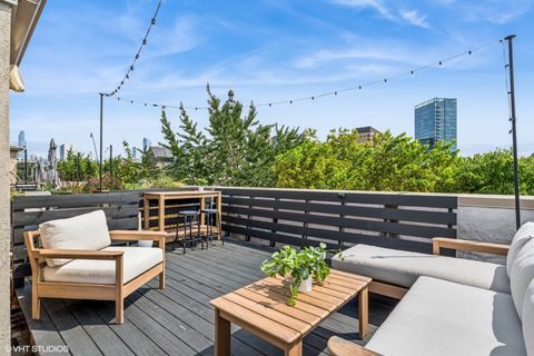 Tiny photo for 1066 W Fry Street, Chicago, IL 60642 (MLS # 12479516)