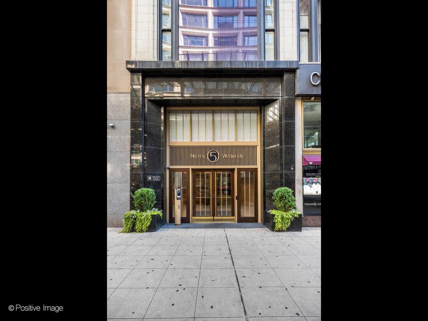 5 N Wabash Avenue 602