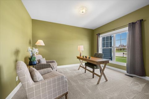 Tiny photo for 39W509 Norton Lake Drive, St. Charles, IL 60175 (MLS # 12619609)