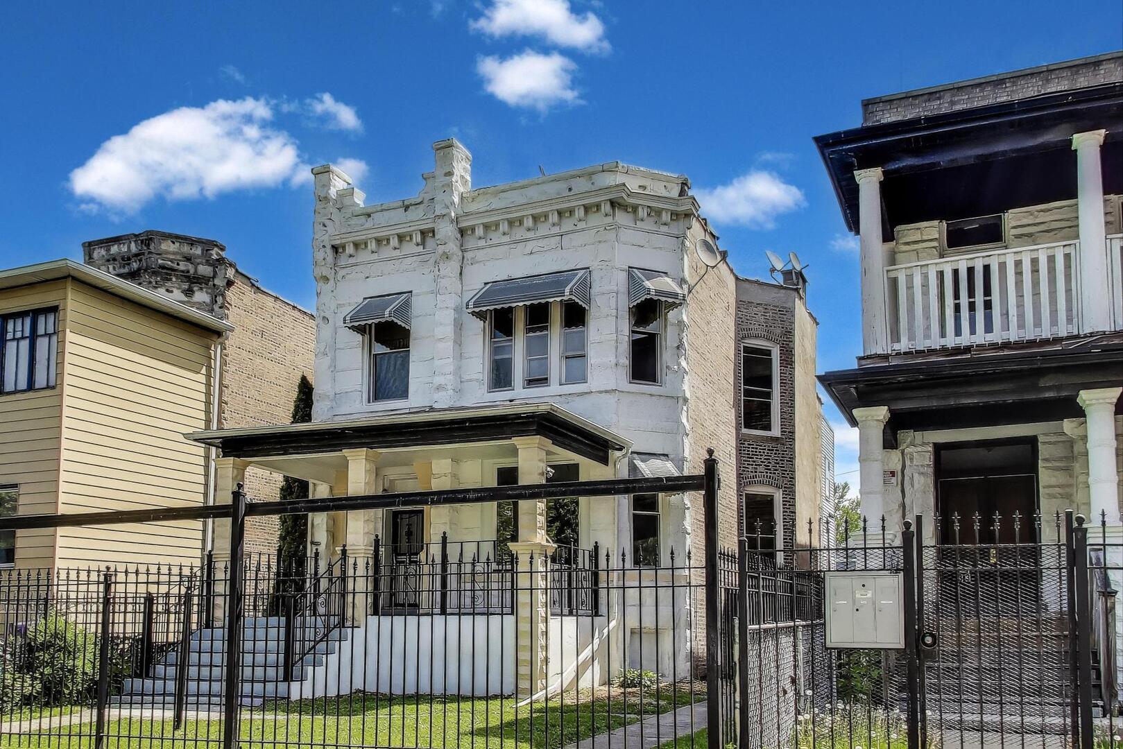 37 N Waller Avenue