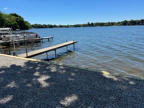 Tiny photo for 33670 N Lake Shore Drive, Grayslake, IL 60030 (MLS # 12676694)