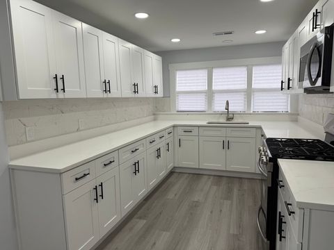 Tiny photo for 33670 N Lake Shore Drive, Grayslake, IL 60030 (MLS # 12676694)
