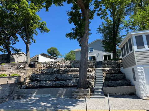 Tiny photo for 33670 N Lake Shore Drive, Grayslake, IL 60030 (MLS # 12676694)