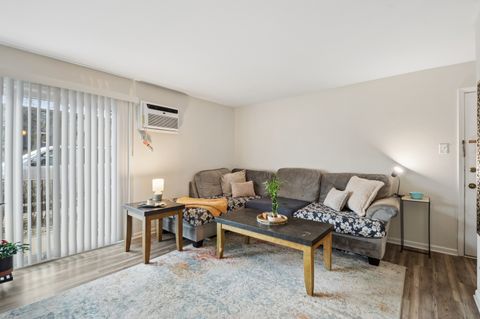 Tiny photo for 10820 Kilpatrick Avenue #1SW, Oak Lawn, IL 60453 (MLS # 12603915)