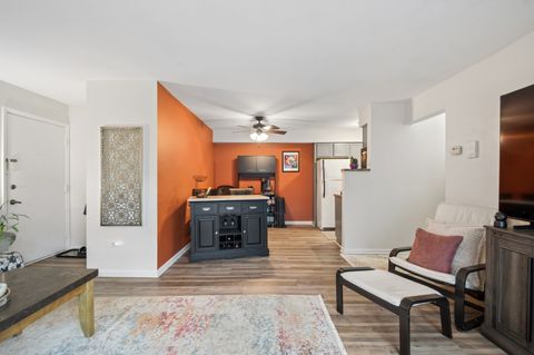 Tiny photo for 10820 Kilpatrick Avenue #1SW, Oak Lawn, IL 60453 (MLS # 12603915)