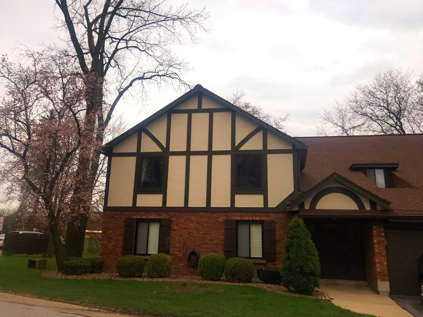 11241 Sycamore Lane A