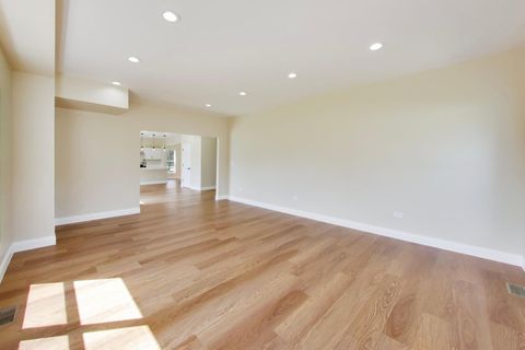 Tiny photo for 239 Parker Avenue, Aurora, IL 60505 (MLS # 12618489)