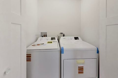 Tiny photo for 239 Parker Avenue, Aurora, IL 60505 (MLS # 12618489)