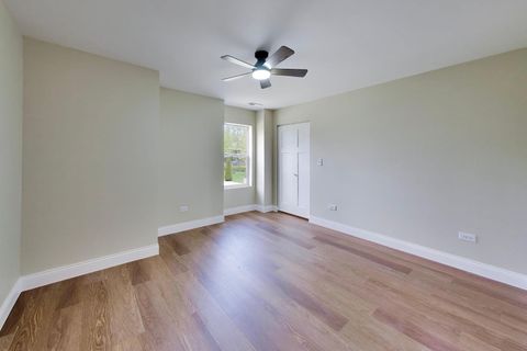 Tiny photo for 239 Parker Avenue, Aurora, IL 60505 (MLS # 12618489)