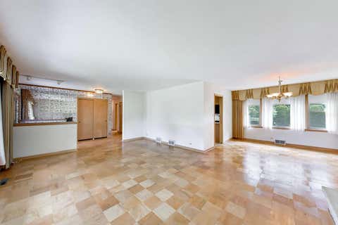 Tiny photo for 1015 Sherwood Drive, Prospect Heights, IL 60070 (MLS # 12697885)